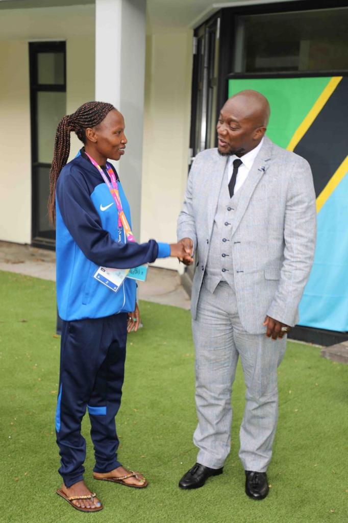 J a c k l i n e S a k i l u afanya alichokifanya John Stephen Akhwari